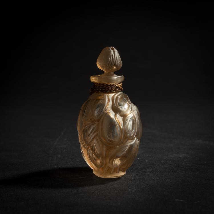Bild 1 zu Objekt, 'M&eacute;chants mais charmant' perfume bottle for Jay Thorpe, 1927, Ren&eacute; Lalique, Lalique, Ren&eacute;, Wingen-sur-Moder, 159A 13