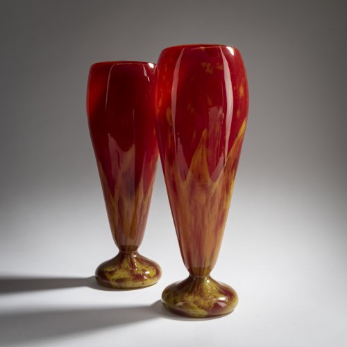 2 vases, 1918-24