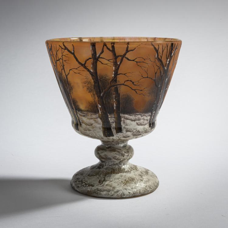 Bild 1 zu Objekt, Fu&szlig;vase 'Cr&eacute;puscule neige' oder 'Paysage d'hiver', um 1902, Daum Fr&egrave;res, Nancy, 159B 102