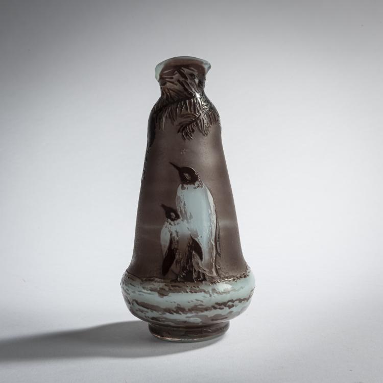 Hauptbild zu Objekt, Vase 'Pingouins', 1920er Jahre, Muller Fr&egrave;res, Lun&eacute;ville, 159B 230