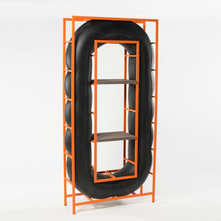 Hauptbild zu Objekt, 'Chambre A Air Poona' hose shelf, 1987/2021, Bohn, Judith, Atelier, K&ouml;ln; editionformform, K&ouml;ln, 160A 143