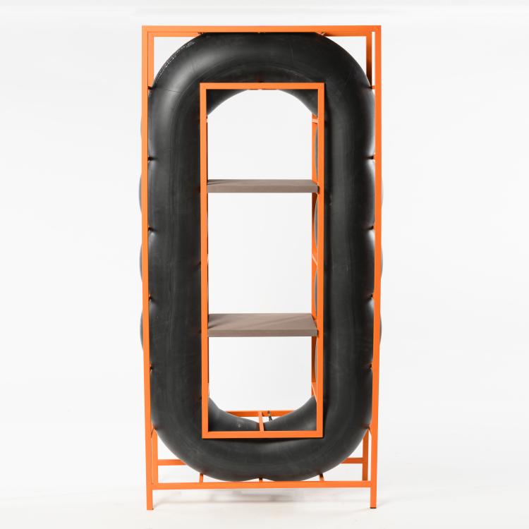 Bild 1 zu Objekt, 'Chambre A Air Poona' hose shelf, 1987/2021, Bohn, Judith, Atelier, K&ouml;ln; editionformform, K&ouml;ln, 160A 143