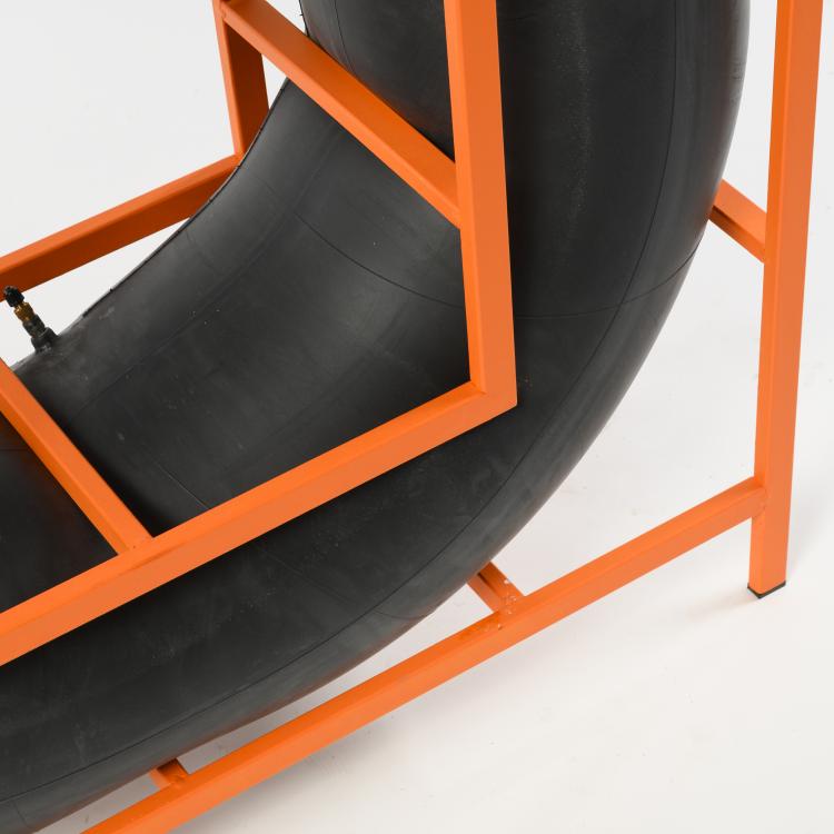 Bild 2 zu Objekt, 'Chambre A Air Poona' hose shelf, 1987/2021, Bohn, Judith, Atelier, K&ouml;ln; editionformform, K&ouml;ln, 160A 143