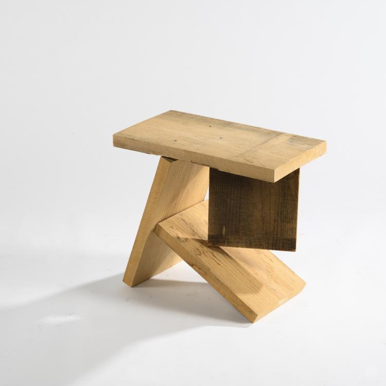 Bild 2 zu Objekt, Kleine Bank 'Materialarbeiten' aus dem Projekt 'Bergstation', 2016, Andres Bally, Bally, Andres, 160A 167