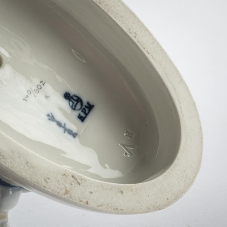 Bild 4 zu Objekt, 'Assyrians' from the Wedding Parade, 1910, Adolph Amberg, Berlin, KPM, 159C 504