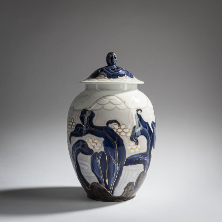 Hauptbild zu Objekt, Unique urn, c. 1918, Jo(hanne) Hahn Locher, Bing & Gr&oslash;ndahl, Kopenhagen, 159C 510
