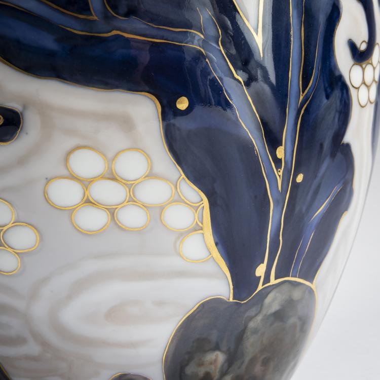 Bild 2 zu Objekt, Unique urn, c. 1918, Jo(hanne) Hahn Locher, Bing & Gr&oslash;ndahl, Kopenhagen, 159C 510