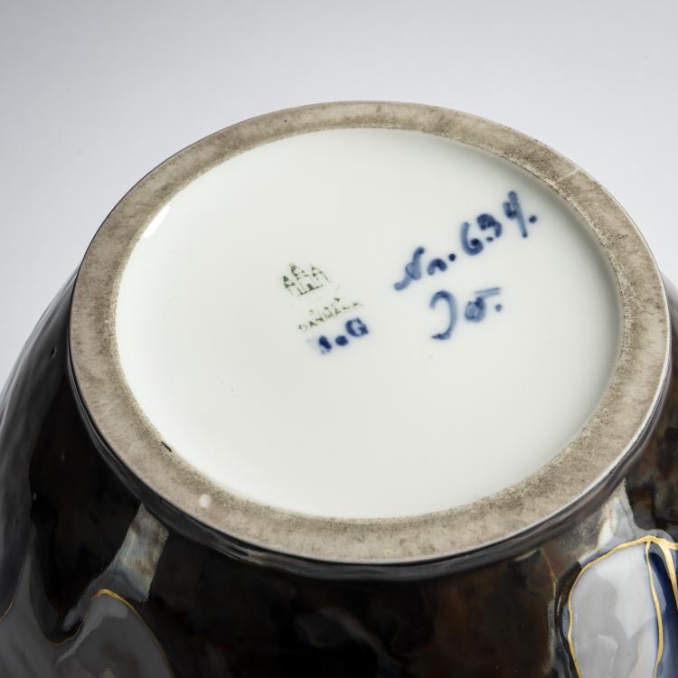 Bild 4 zu Objekt, Unique urn, c. 1918, Jo(hanne) Hahn Locher, Bing & Gr&oslash;ndahl, Kopenhagen, 159C 510