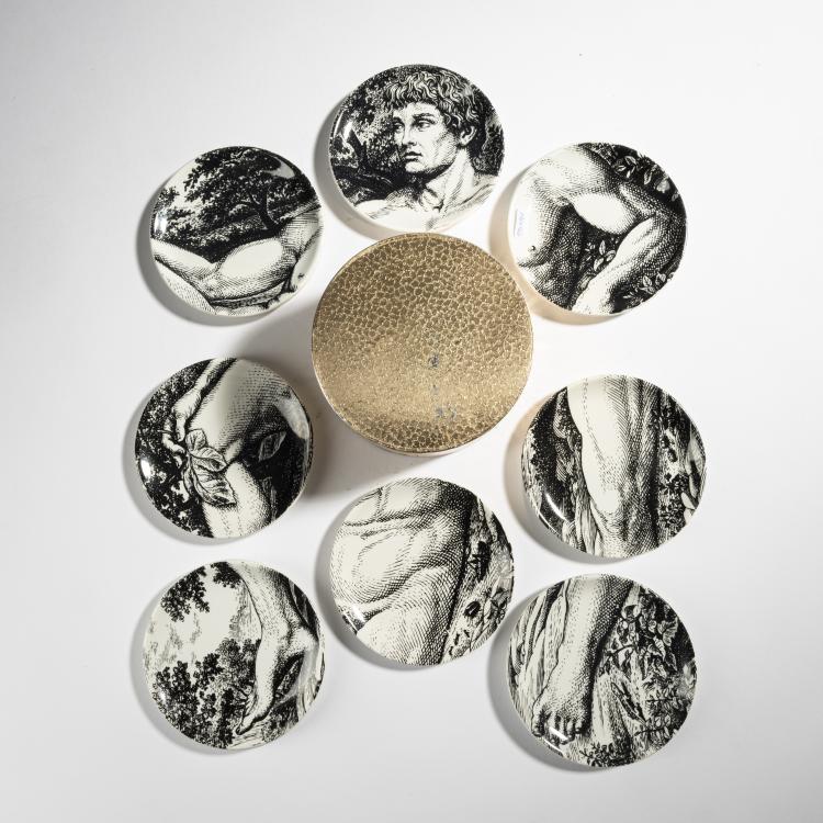 Hauptbild zu Objekt, Acht Untersetzer 'Adam', 1965, Piero Fornasetti, Fornasetti, Mailand, 161A 154