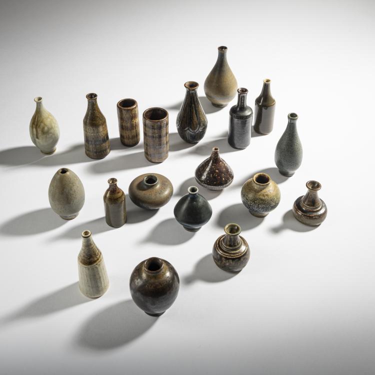 Bild 1 zu Objekt, 20 miniature vases, 1950s, Arthur Andersson, Wallakra, Nordwest Sk&aring;ne, 161C 566