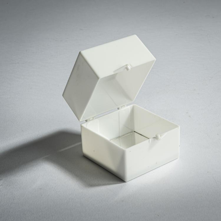 Bild 1 zu Objekt, 'Box of smile', 1971, Yoko Ono, 160C 503