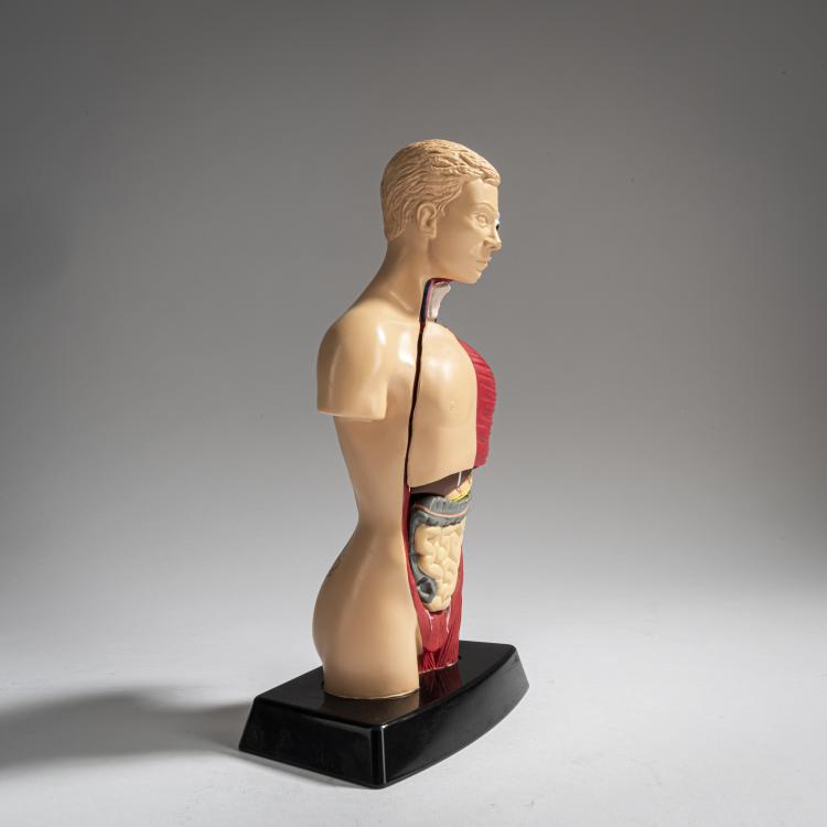 Bild 1 zu Objekt, Miniature from 'Hymn', 2000 (produced by Bluebird Toys, 1996), Damien Hirst, 160C 601