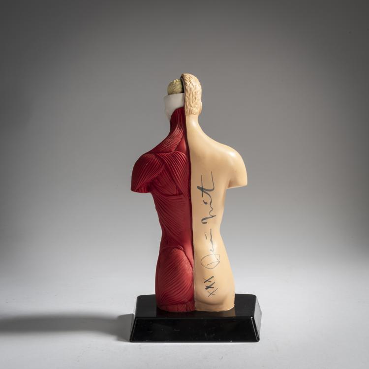 Bild 3 zu Objekt, Miniature from 'Hymn', 2000 (produced by Bluebird Toys, 1996), Damien Hirst, 160C 601