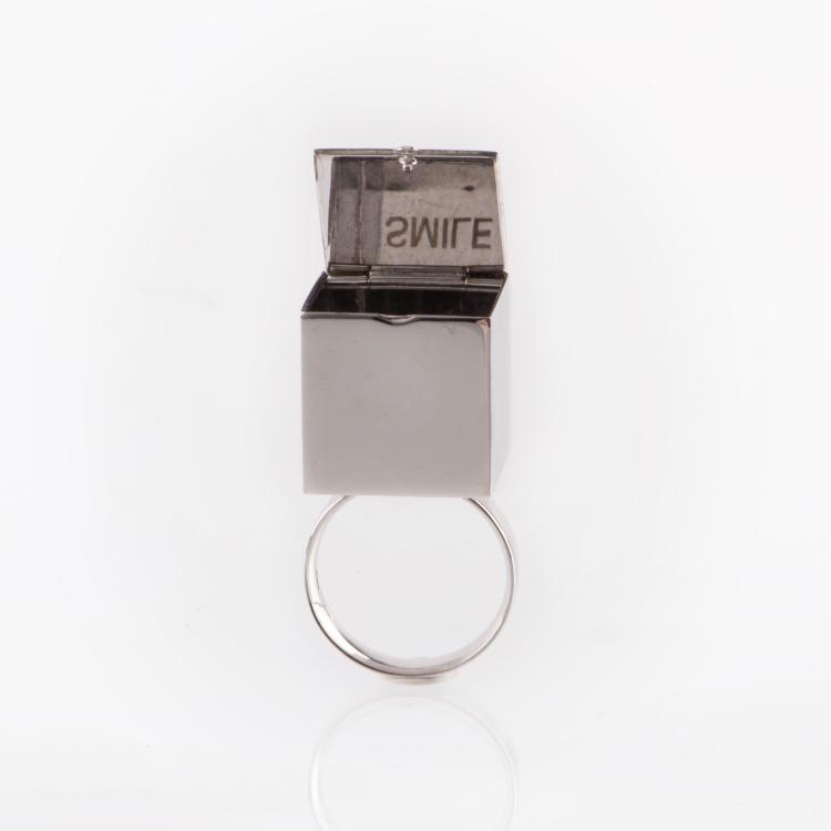 Hauptbild zu Objekt, 'Box of smile' ring, 2004, Yoko Ono, 160D 689