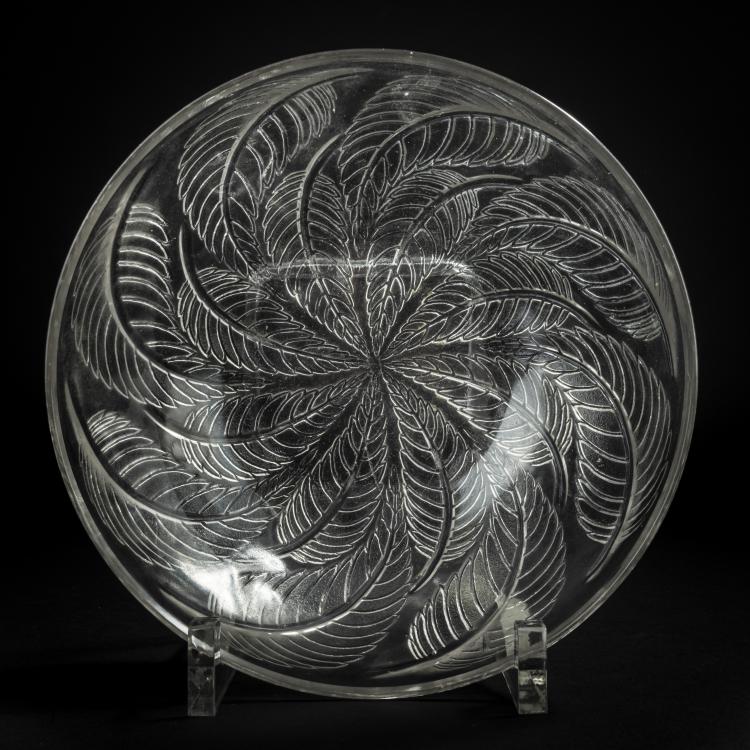 Bild 3 zu Objekt, 'Feuilles de Ch&acirc;taignier N&deg;1' bowl, 1922, Ren&eacute; Lalique, Lalique, Ren&eacute;, Wingen-sur-Moder, 159A 4
