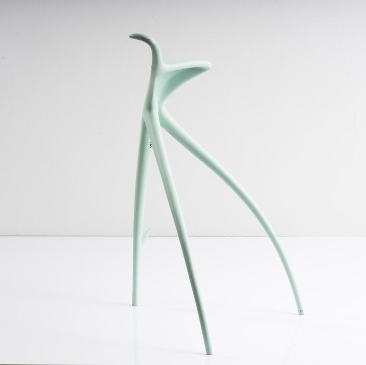 Bild 3 zu Objekt, Hocker 'W.W. Stool', 1990, Philippe Starck, Vitra, Weil am Rhein, 161C 747