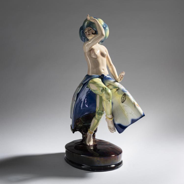 Bild 1 zu Objekt, 'T&auml;nzerin mit gro&szlig;em Turban', um 1925/26, Josef Kostial, Goldscheider, Wien, 161E 1238