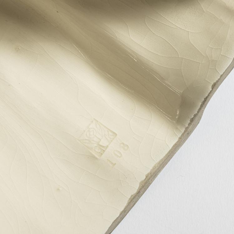 Bild 5 zu Objekt, Crinoline with flower garland, 1907, Michael Powolny, Gmundner Keramik, 161E 1204