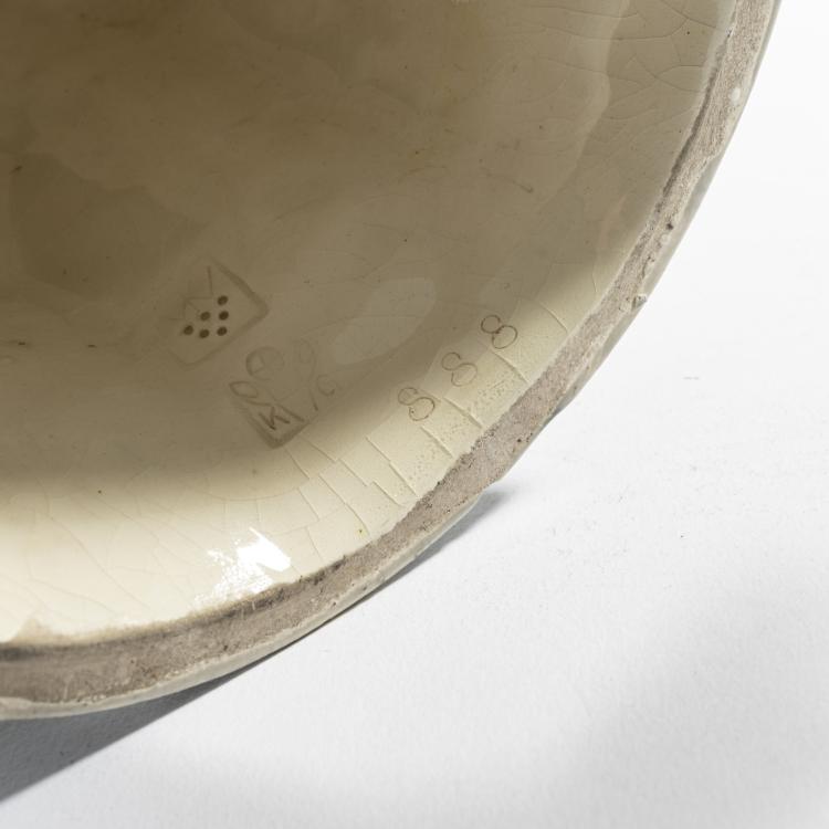 Bild 5 zu Objekt, Jahreszeitenfigur 'Fr&uuml;hling', 1913/14, Ida Schwetz-Lehmann, Vereinigte Wiener und Gmundner Keramik, 161E 1252