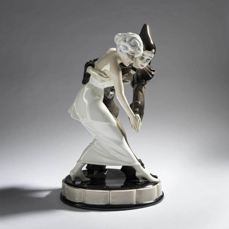 Hauptbild zu Objekt, 'Tanzender Pierrot mit Dame', um 1923, Wilhelm Thomasch, Goldscheider, Wien, 161E 1217