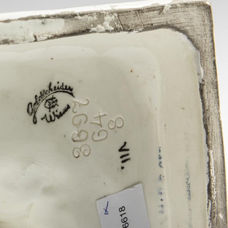 Bild 5 zu Objekt, 'Helena', c. 1909, Ernst Seger, Goldscheider, Wien, 161E 1236