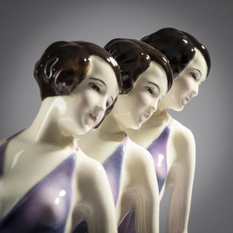 Bild 3 zu Objekt, 'Sisters', c. 1929, Stephan Dakon, Goldscheider, Wien, 161E 1229