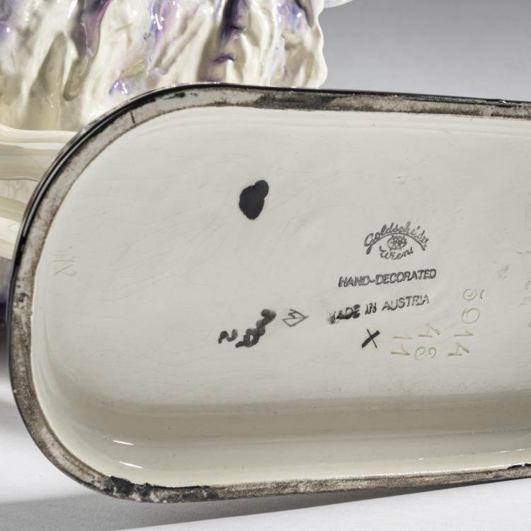 Bild 6 zu Objekt, 'Sisters', c. 1929, Stephan Dakon, Goldscheider, Wien, 161E 1229