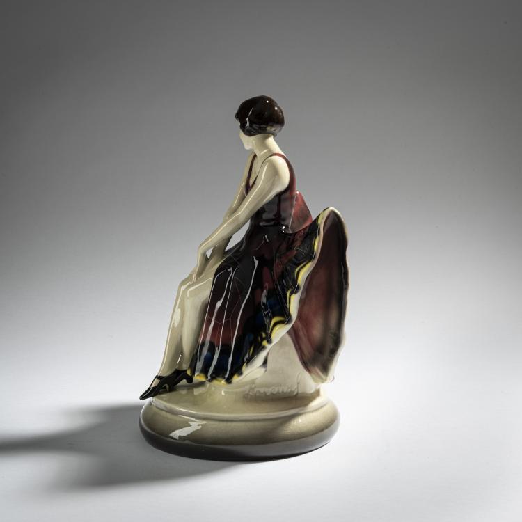 Bild 2 zu Objekt, 'Sitzende T&auml;nzerin im Schmetterlingskleid', um 1926, Josef Lorenzl, Goldscheider, Wien, 161E 1223