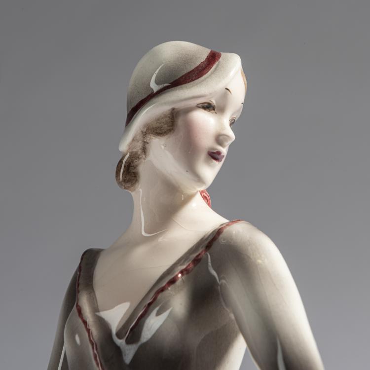 Bild 2 zu Objekt, 'Posing Young Lady in a Hat', c. 1931, Claire Herczeg-Weiss, Goldscheider, Wien, 161E 1240