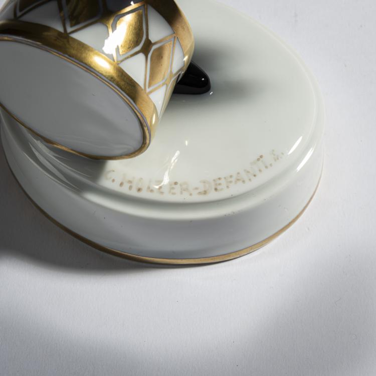 Bild 4 zu Objekt, 'Lustiger Marsch (Lena Amsel)', 1919, Constantin Holzer-Defanti, Rosenthal, Selb, 161E 1187