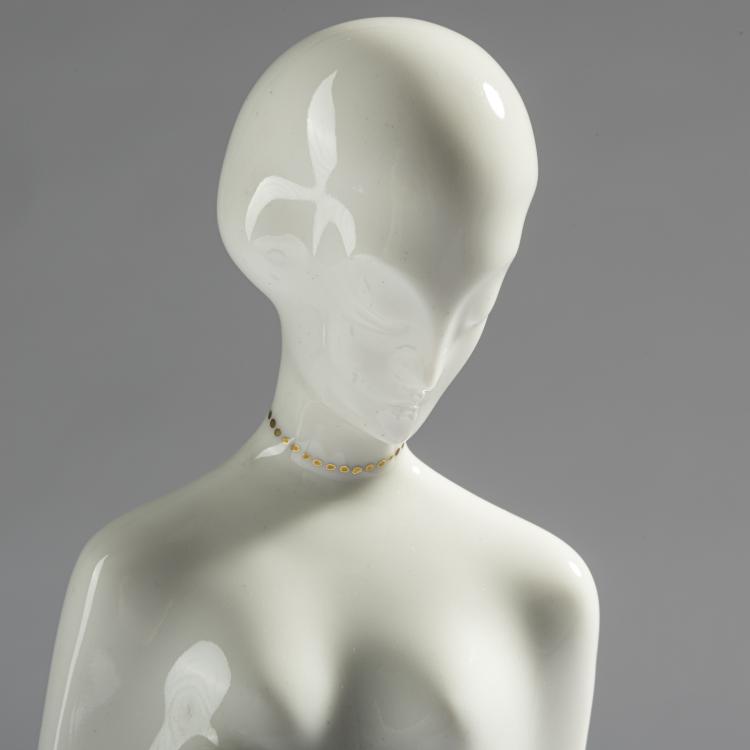 Bild 2 zu Objekt, 'T&auml;nzerin, stilisierte Figur mit Draperie', 1926, Theo Vos, Hutschenreuther, Lorenz, Selb, 161E 1131