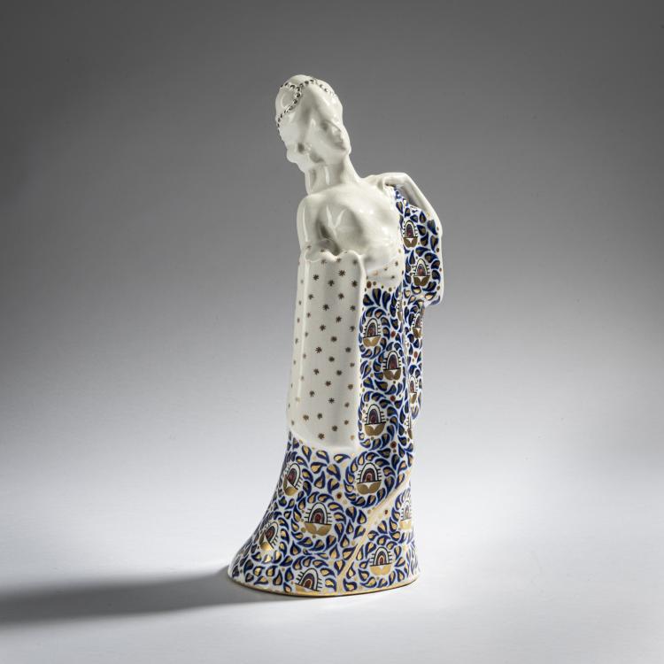 Hauptbild zu Objekt, Halbbekleidete Dame, um 1913/14, Wahliss, Ernst, Wien u. Turn-Teplitz, 161E 1254