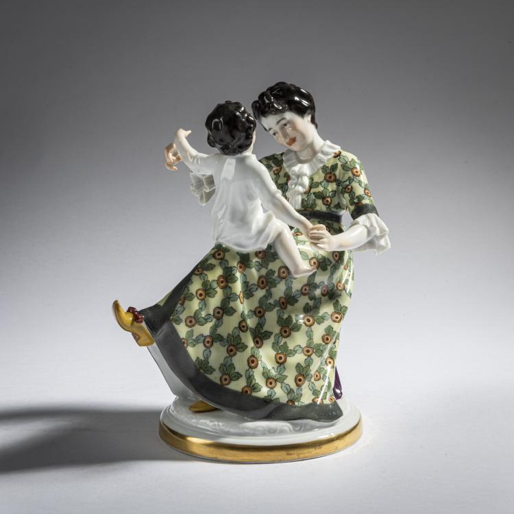 Bild 1 zu Objekt, 'Mutter mit einem Kind spielend', 1911-12, Paul Helmig, Meissen, 161E 1168