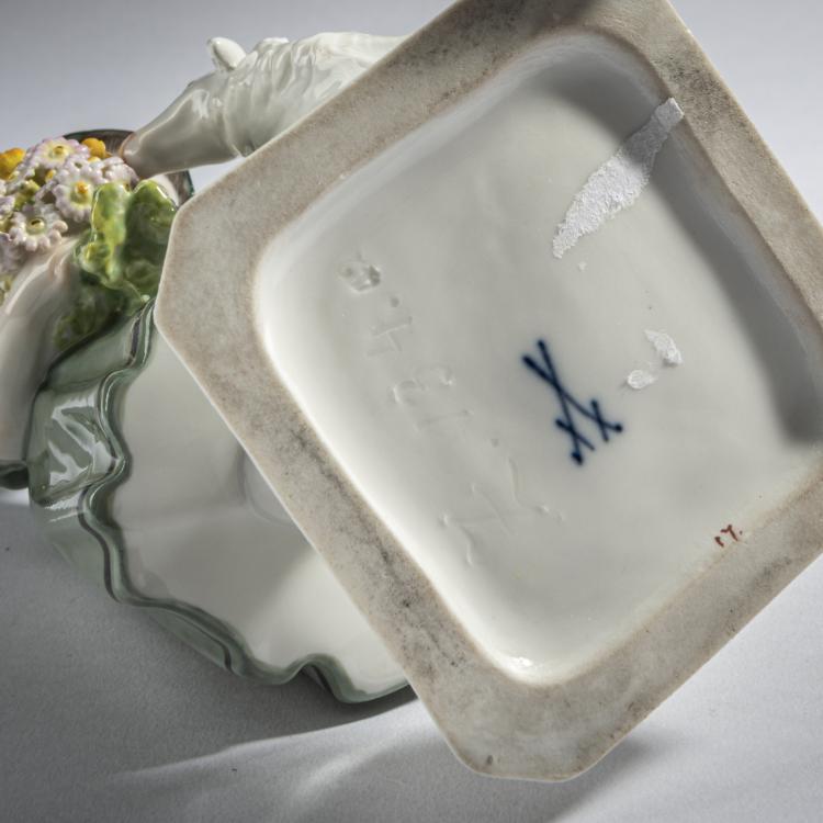 Bild 4 zu Objekt, 'Girl with Sheep', 1908, Max Bochmann, Meissen, 161E 1162