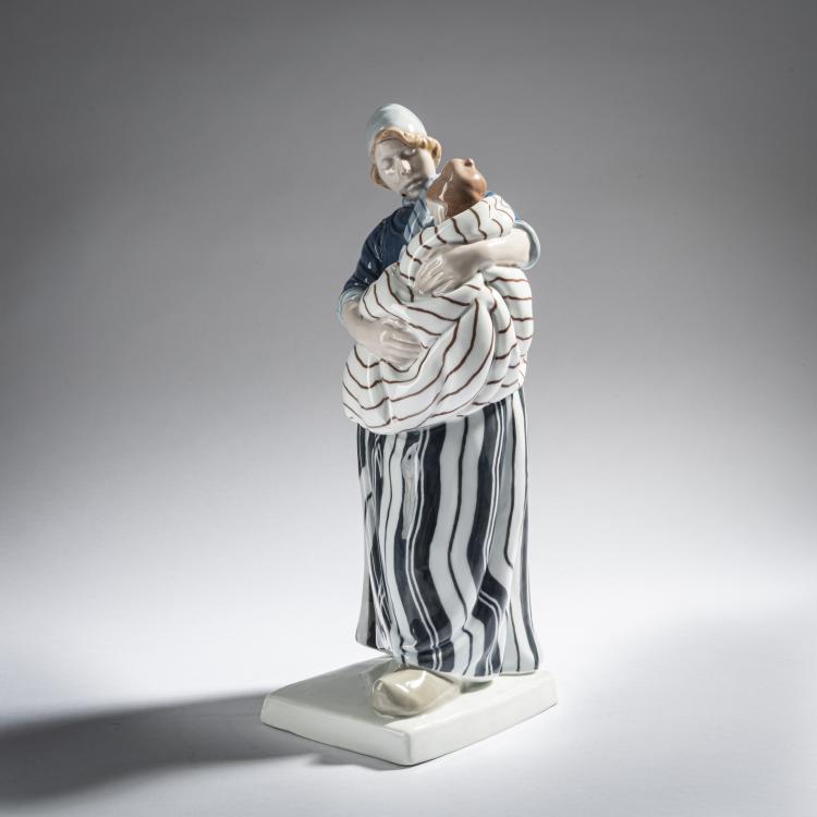 Bild 2 zu Objekt, 'Dutch Woman with Child', 1911, Philipp Lange, Meissen, 161E 1167