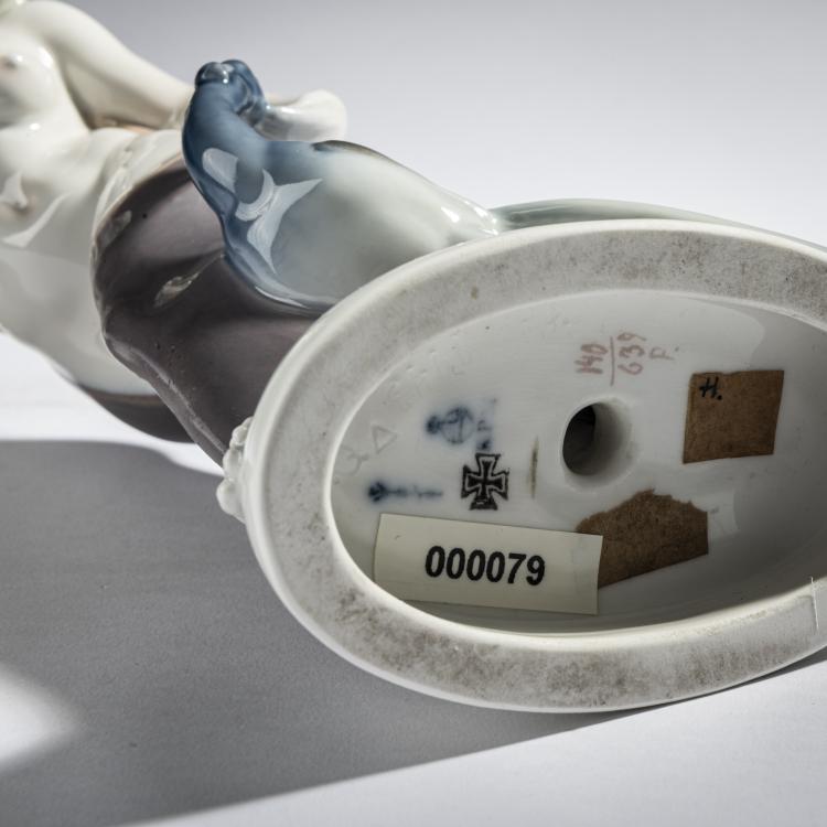 Bild 5 zu Objekt, 'Indian woman' from the Wedding Parade, 1910, Adolph Amberg, Berlin, KPM, 161E 1125