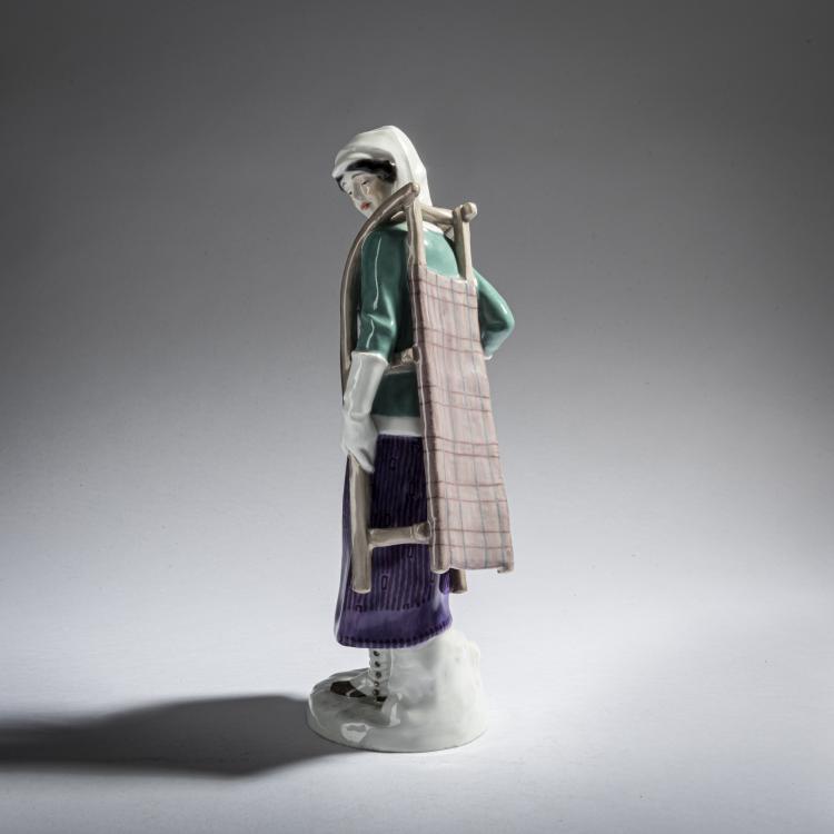 Bild 1 zu Objekt, 'Rodlerin', 1912, Alfred Otto Adalbert K&ouml;nig, Meissen, 161E 1170