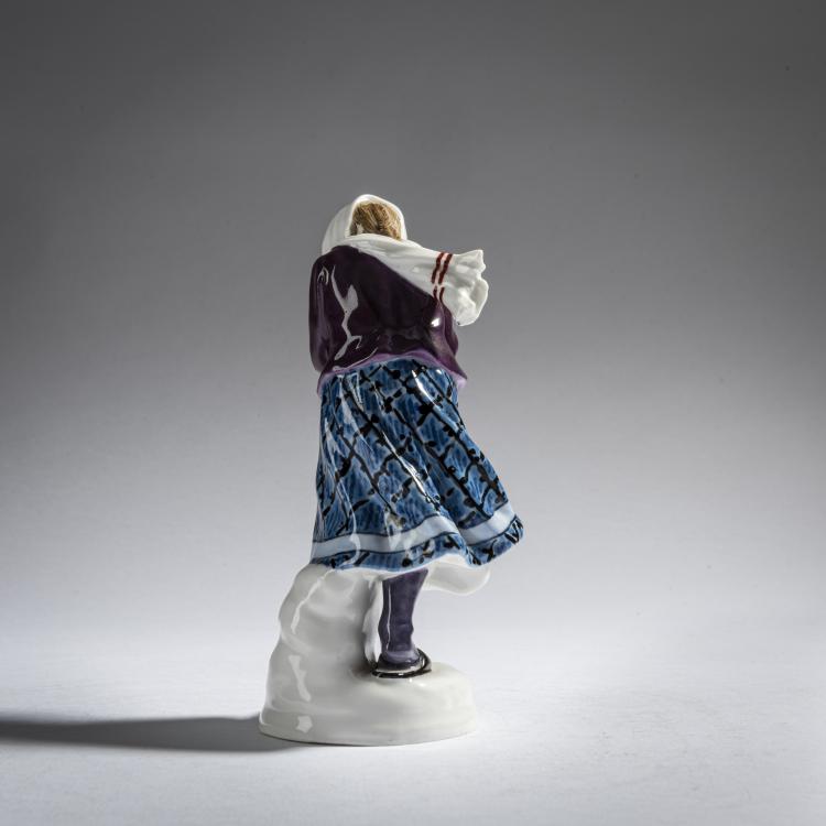 Bild 3 zu Objekt, 'Girls, dodging snowballs', 1905-10, Alfred Otto Adalbert K&ouml;nig, Meissen, 161E 1155