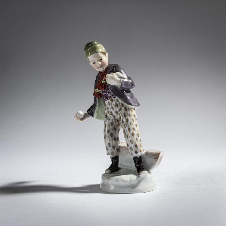 Bild 1 zu Objekt, 'Boy throwing snowballs', 1905-10, Alfred Otto Adalbert K&ouml;nig, Meissen, 161E 1157