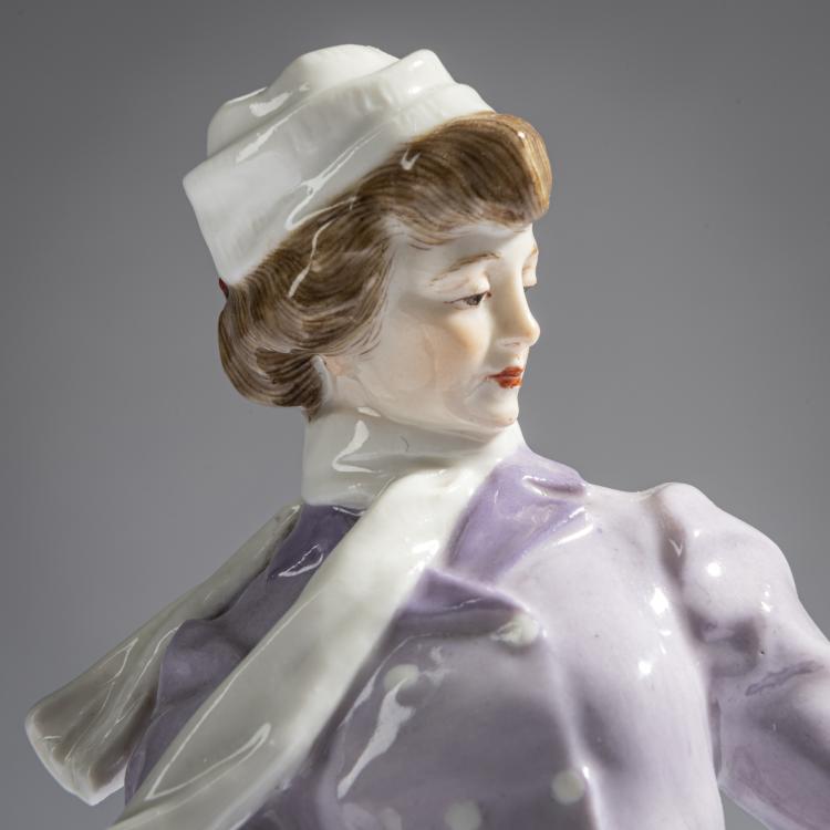 Bild 4 zu Objekt, 'Schlittschuhl&auml;uferin', 1910-11, Alfred Otto Adalbert K&ouml;nig, Meissen, 161E 1166