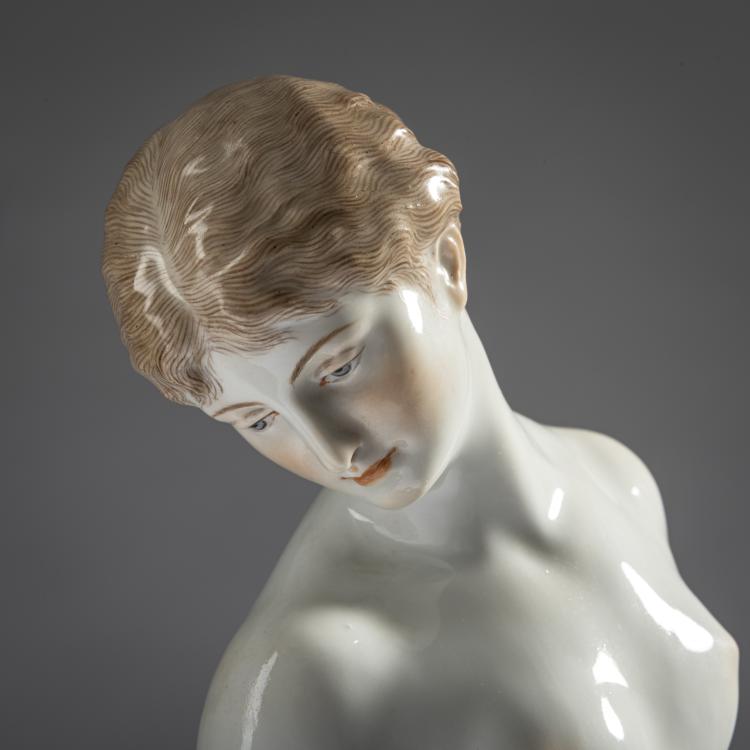 Bild 1 zu Objekt, 'After the Bath', 1883, Robert Ockelmann, Meissen, 161E 1148