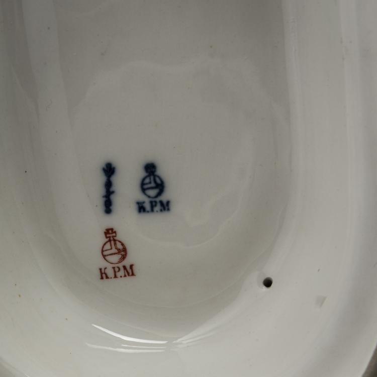 Bild 6 zu Objekt, 'Bride' from the Wedding Parade, 1909, Adolph Amberg, Berlin, KPM, 161E 1124