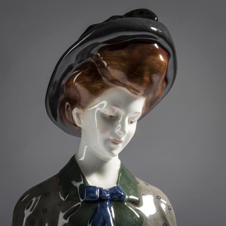 Bild 2 zu Objekt, 'Dame mit Windhund', 1908, Hermann Hubatsch, Berlin, KPM, 161E 1127