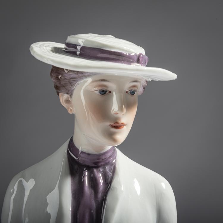 Bild 1 zu Objekt, 'Lady with a Bouquet', 1904, Karl Theodor Eichler, Meissen, 161E 1153