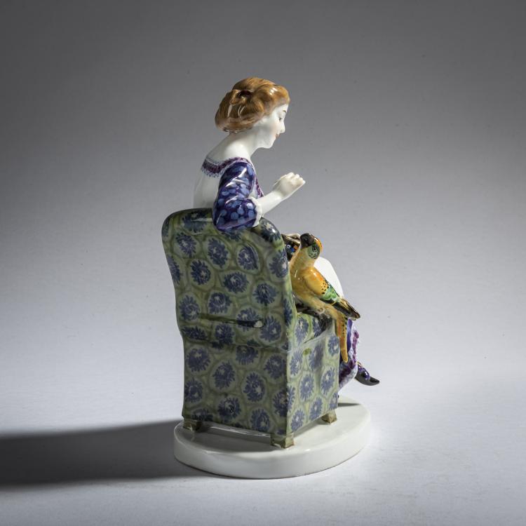 Bild 2 zu Objekt, 'Dame, einen Papagei f&uuml;tternd', 1910, Emmerich Oehler, Meissen, 161E 1165