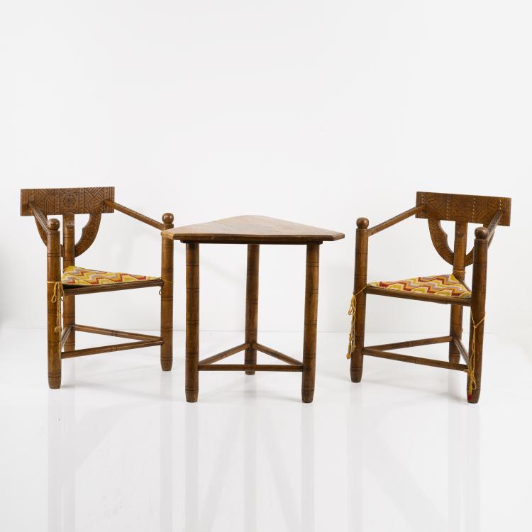 Bild 3 zu Objekt, 2 'Munk' chairs with table, c. 1905, Schweden, 161C 443