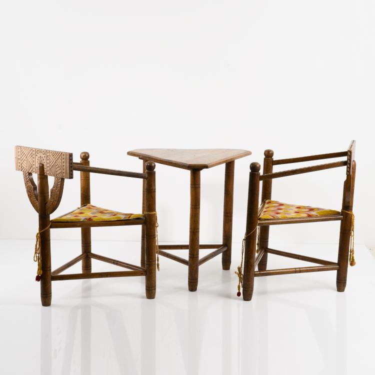 Bild 4 zu Objekt, 2 'Munk' chairs with table, c. 1905, Schweden, 161C 443