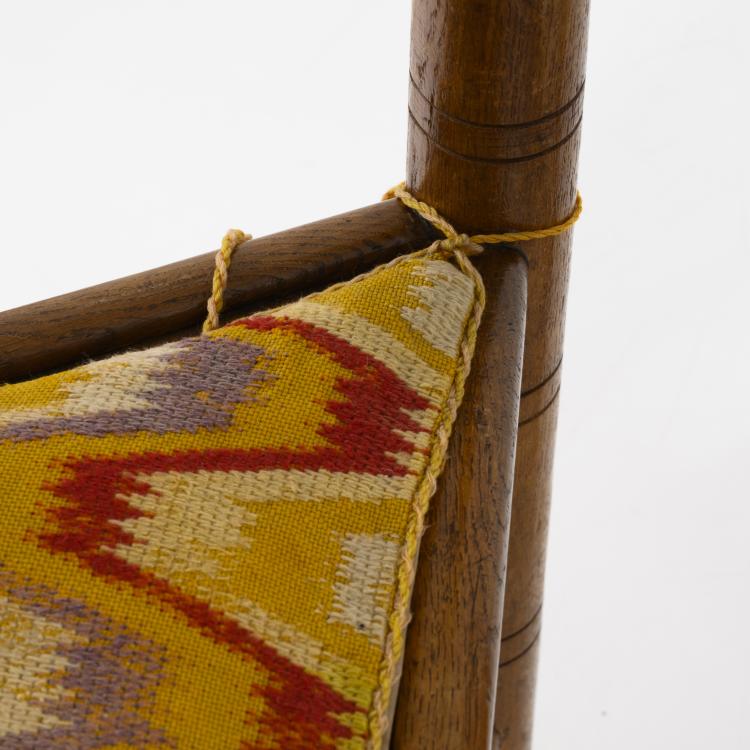 Bild 9 zu Objekt, 2 'Munk' chairs with table, c. 1905, Schweden, 161C 443