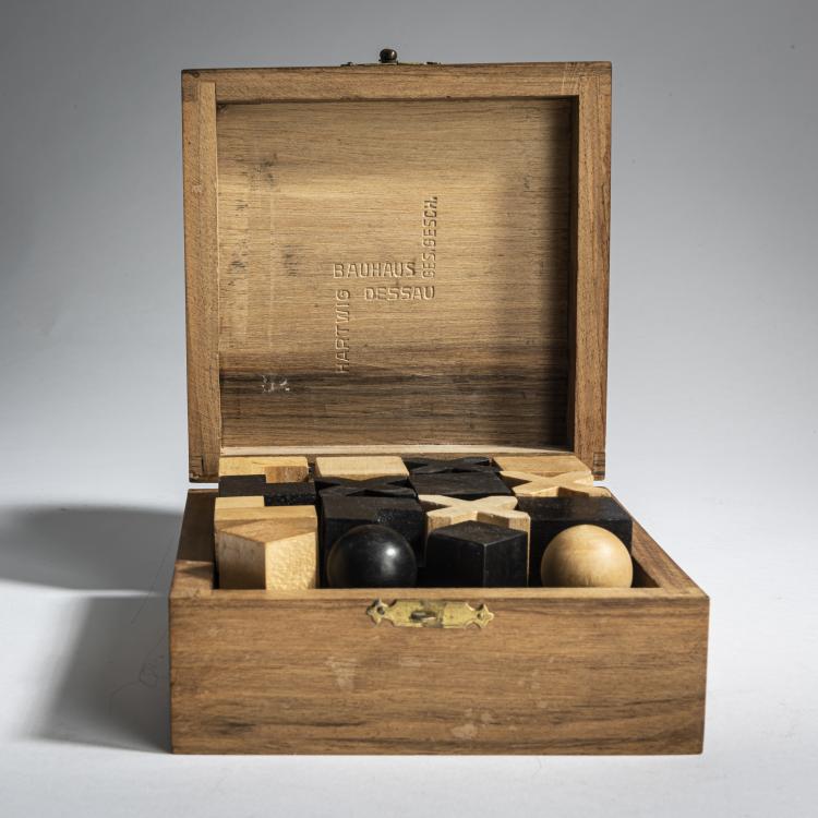 Bild 1 zu Objekt, Bauhaus - Schachspiel 'XVI', 1924, Josef Hartwig, Bauhaus Dessau, 160A 66