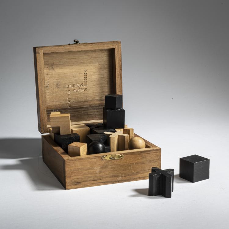 Bild 4 zu Objekt, Bauhaus - Schachspiel 'XVI', 1924, Josef Hartwig, Bauhaus Dessau, 160A 66